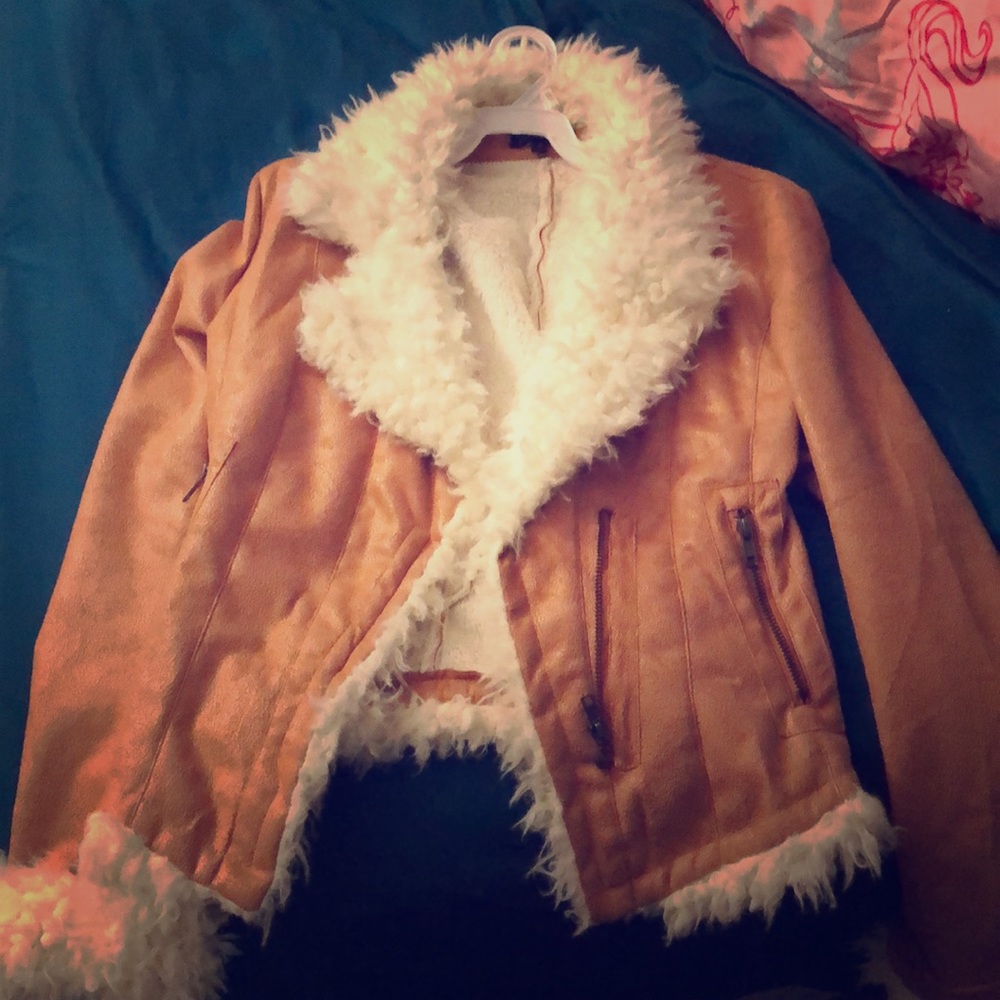 I'm selling rarely used Aria USA jacket